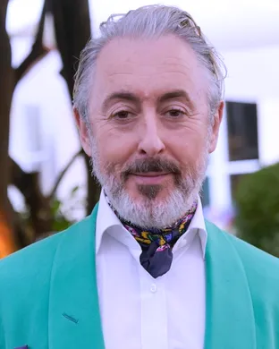 Alan Cumming: Uncut