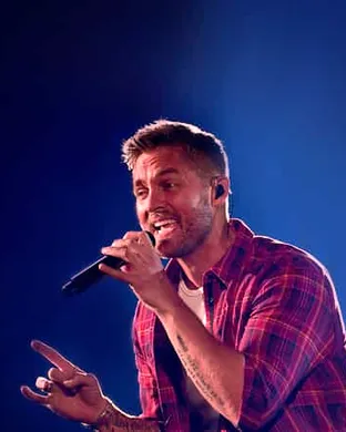 Brett Young New York