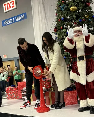 Christmas Con Edison