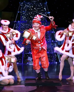Cirque Dreams Holidaze Newark